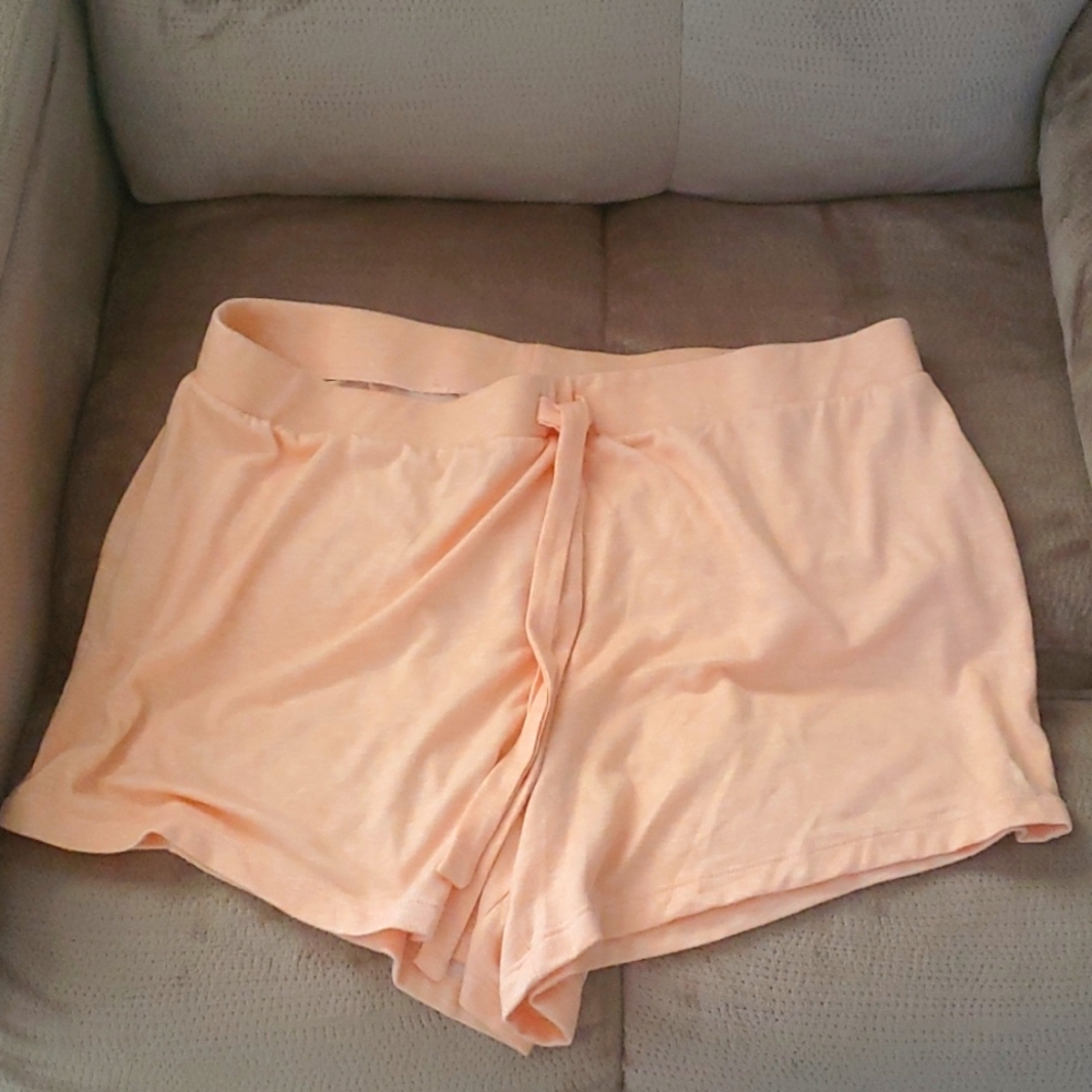 Simple Pleasures 1X peach super soft shorts